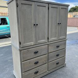 New 6 Drawer Armoire Made It Of Pine Wood 