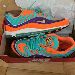 11.5 Nike Air Max 98 QS