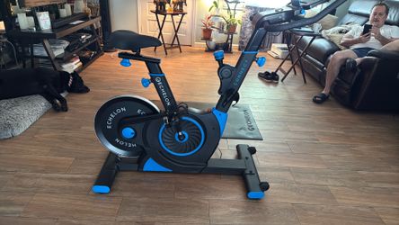Echelon Indoor Fitness Bike
