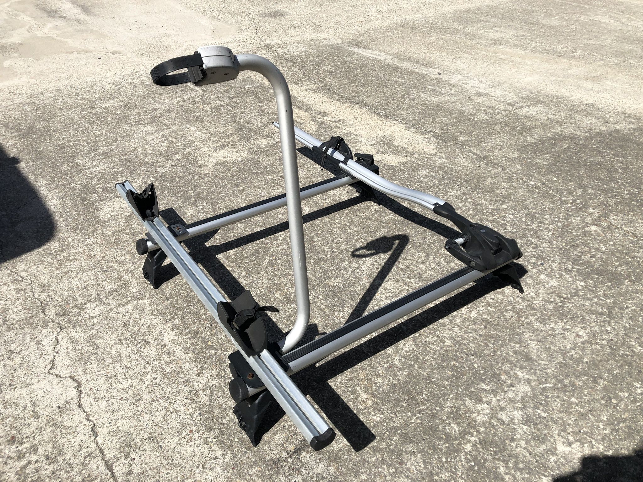 BMW Roof 2 Bike Bicycle Rack.