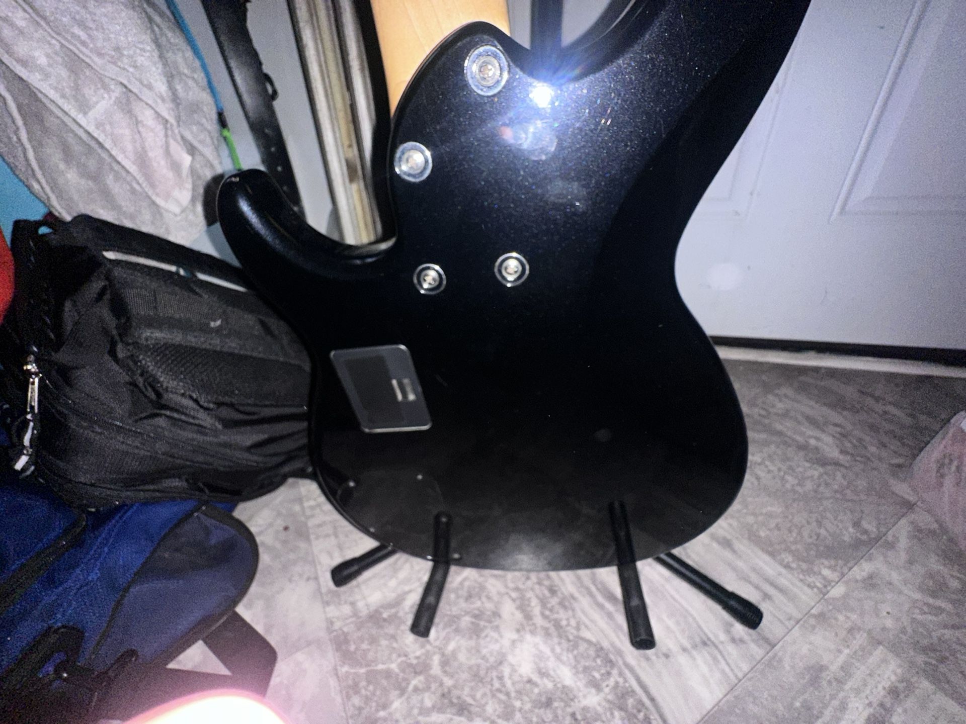 Yamaha BB605 Active Bass(custom Marcus Miller Strings)