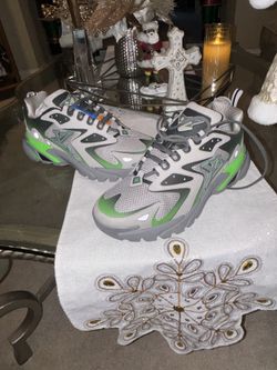 LV Trainers Size 9  Asking $350 Obo