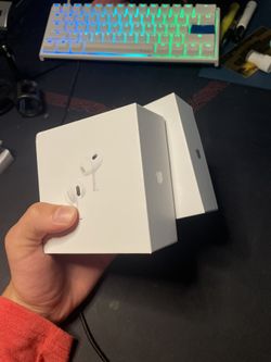 2 AirPod Pro Second Generation With MagSafe Charging Case