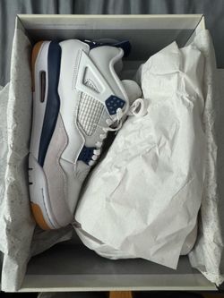 Nike sb Jordan 4 size 9.5 navy blue