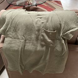 Cotton gauze top size Large