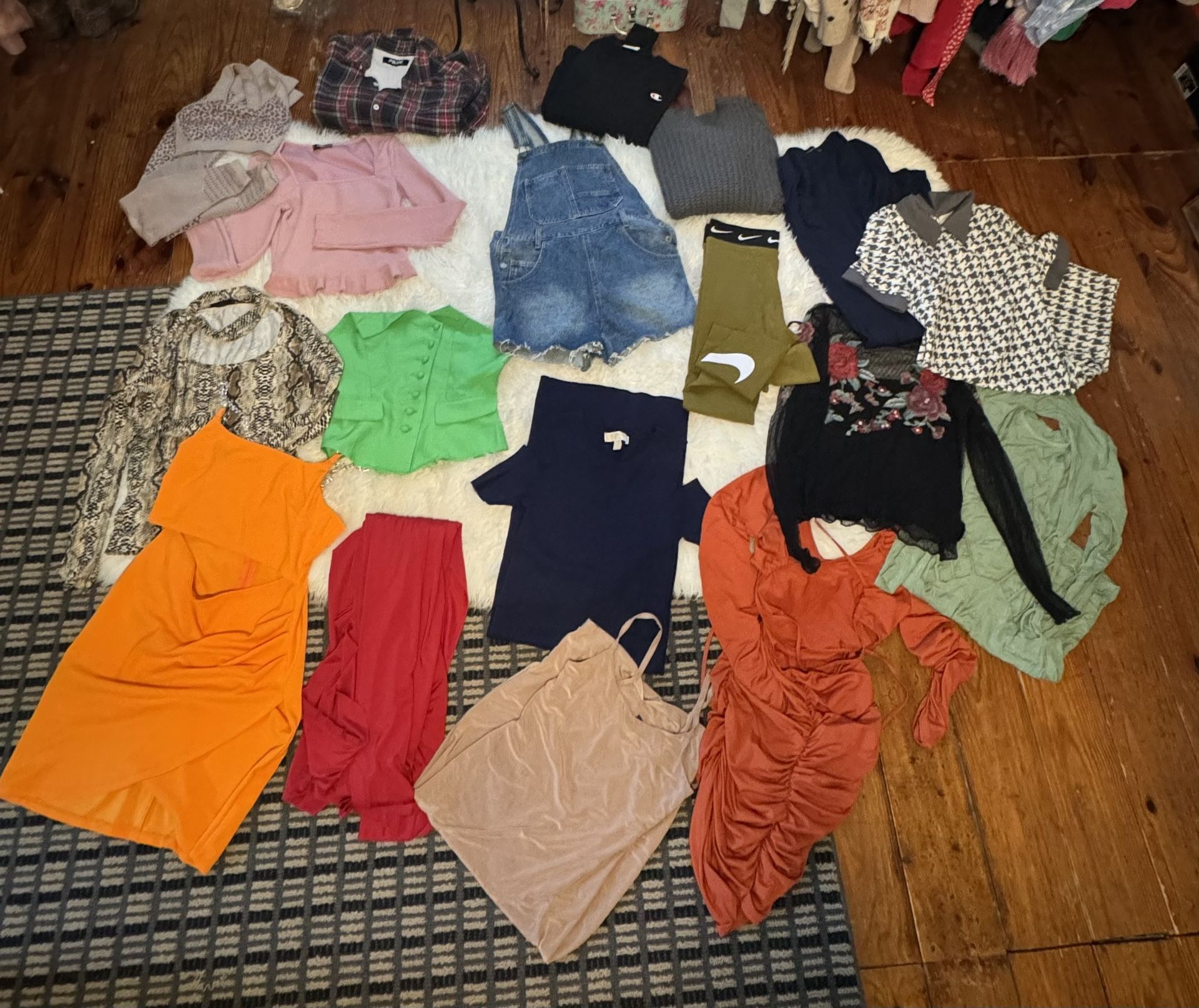 Like New Clothes $5 Each Sm-Med 