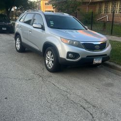 Kia Sorento (For Sale)