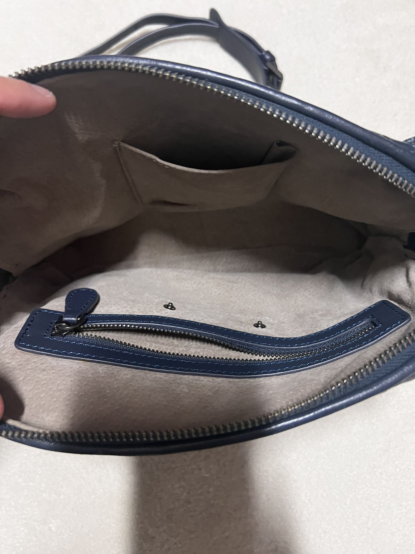 Authentic Used Bottega Intrecciato Crossbody Bag Clothing