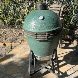 Big Green Egg 