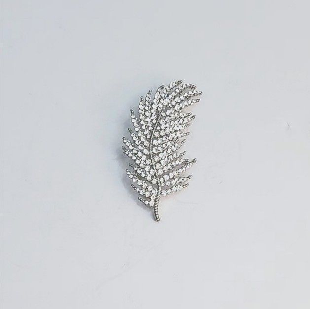 Sparkling Vintage Silver and Diamond Accent Brooch