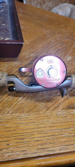 classic bamboo rod w/ guides and classic abu garcia reel
