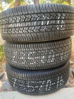 Used goodyear tire 235 70 R16