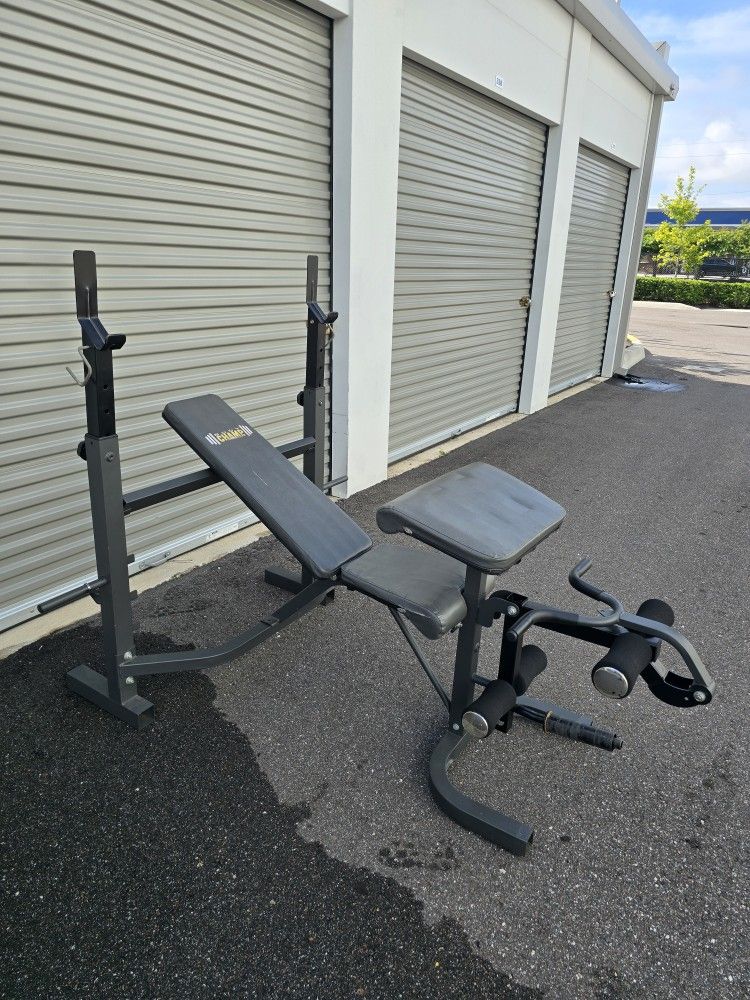 Weight Bench With Rack