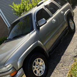 03 Chevy Tahoe Z71