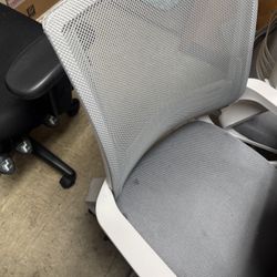 Office Chairs 