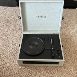 Crosley Voyager Bluetooth Vinyl Record Player