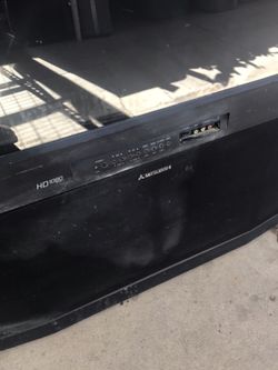 Mitsibishi HD 1080 big scrren TV