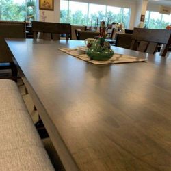 "Quincy Dining Table 6 Piece Set Table+Chairs+Bench!Brand New In The Box! Same Day Delivery!
"