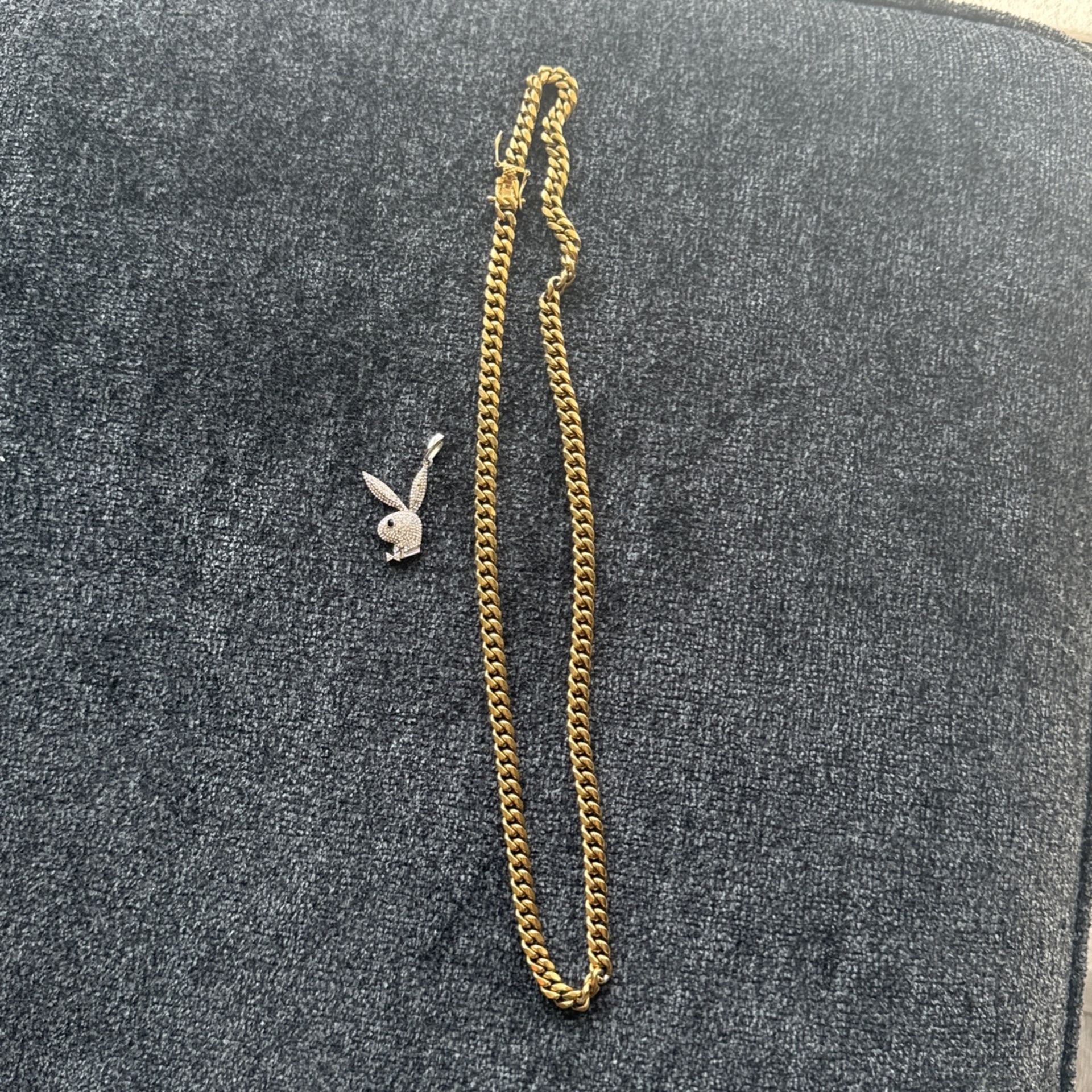 GOLD PLATED NECKLACE