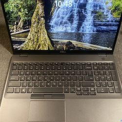 Dell Latitude 15.6" Laptop Win1117 Duel GPU SSD 8gb ram