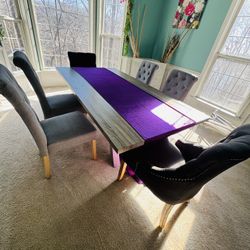 Luxurious Dining Room Set