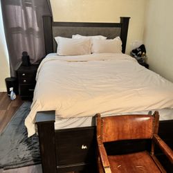 Ashley Furniture Queen Size Bedroom Set 