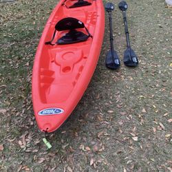 Perception challenger 130 T tandem fishing kayak with paddles 