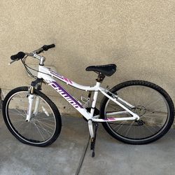 Schwinn Bike / Bicycle Pink women’s