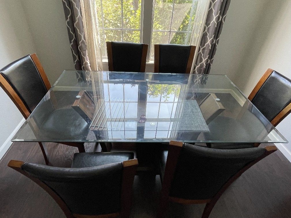 Dinning Table with 6 Chairs
