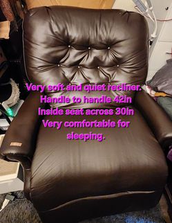 Pride Mobility Power Lift Recliner
(pls DO NOT ask "is it available")