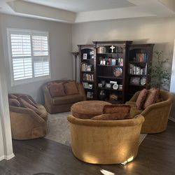 4 Piece Couch With Ottoman