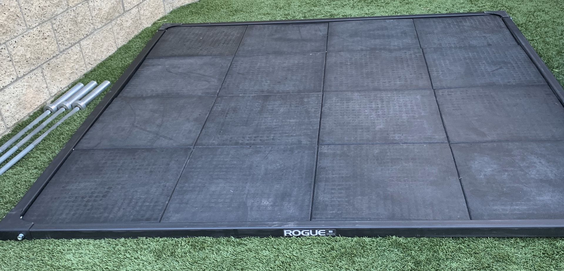 Rogue Fitness 8x8 Oly Lifting Platform w/ Rubber Tile Smooth Finish (16 Pack)