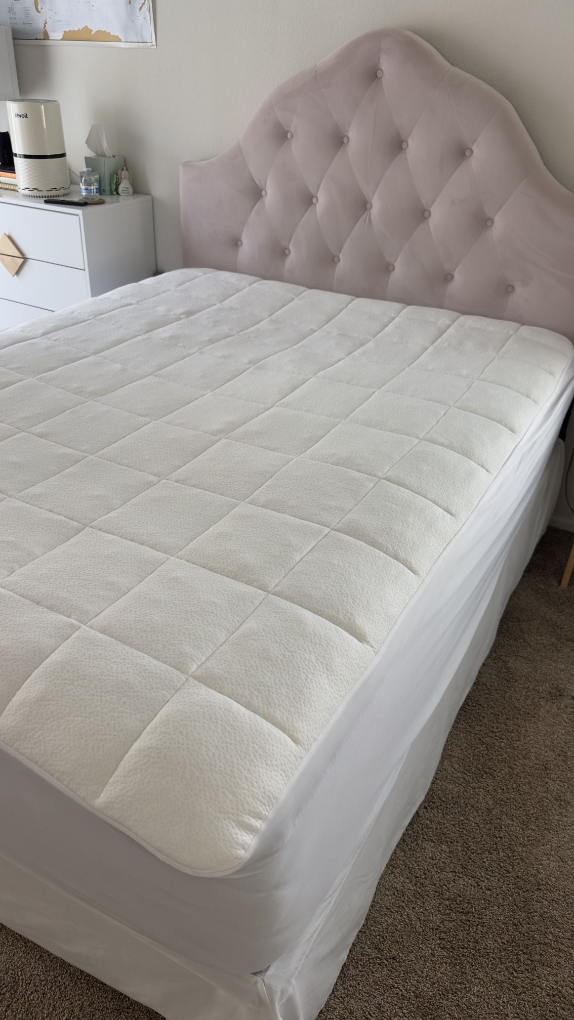 Queen Size Bed Set for Sale - $50 (Includes Frame, Box Springs, Sheets, and Pillows)