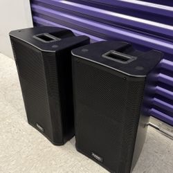 2 X QSC K12 Speakers + Soft Cases / Bags Excellent condition!!!