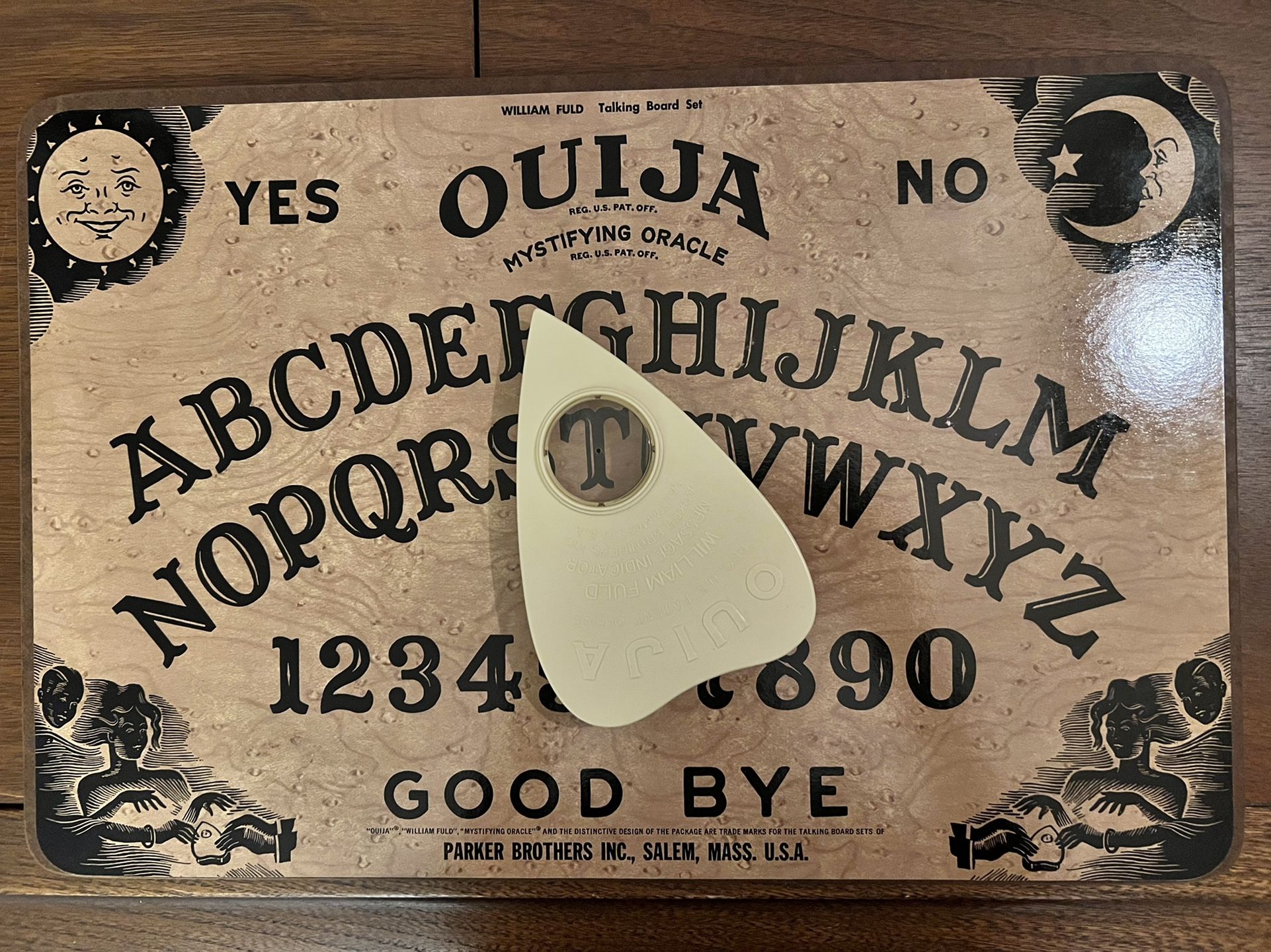 Mystifying Oracle Ouija Board Game 1950’s Vintage