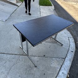 Free Desk