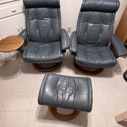 Blue Ekornes Stressless recliner with ottoman