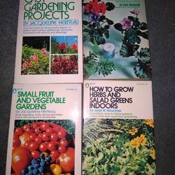 The New Home Gardening Library 4 Volumes Good Condition