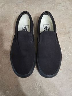 Brand New VANS

Slip-On

Black
