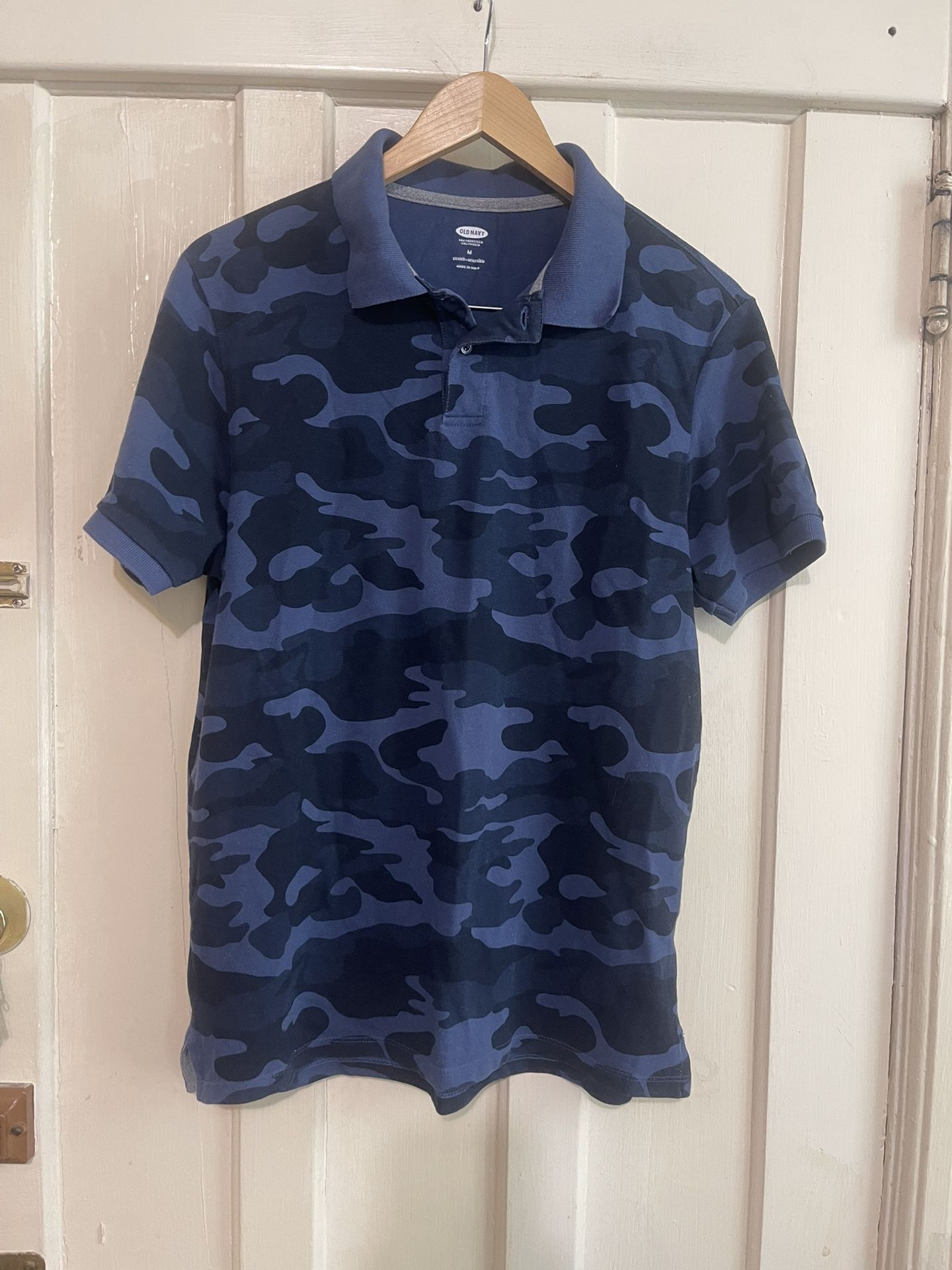 OLD NAVY Men’s Camo polo shirt size M