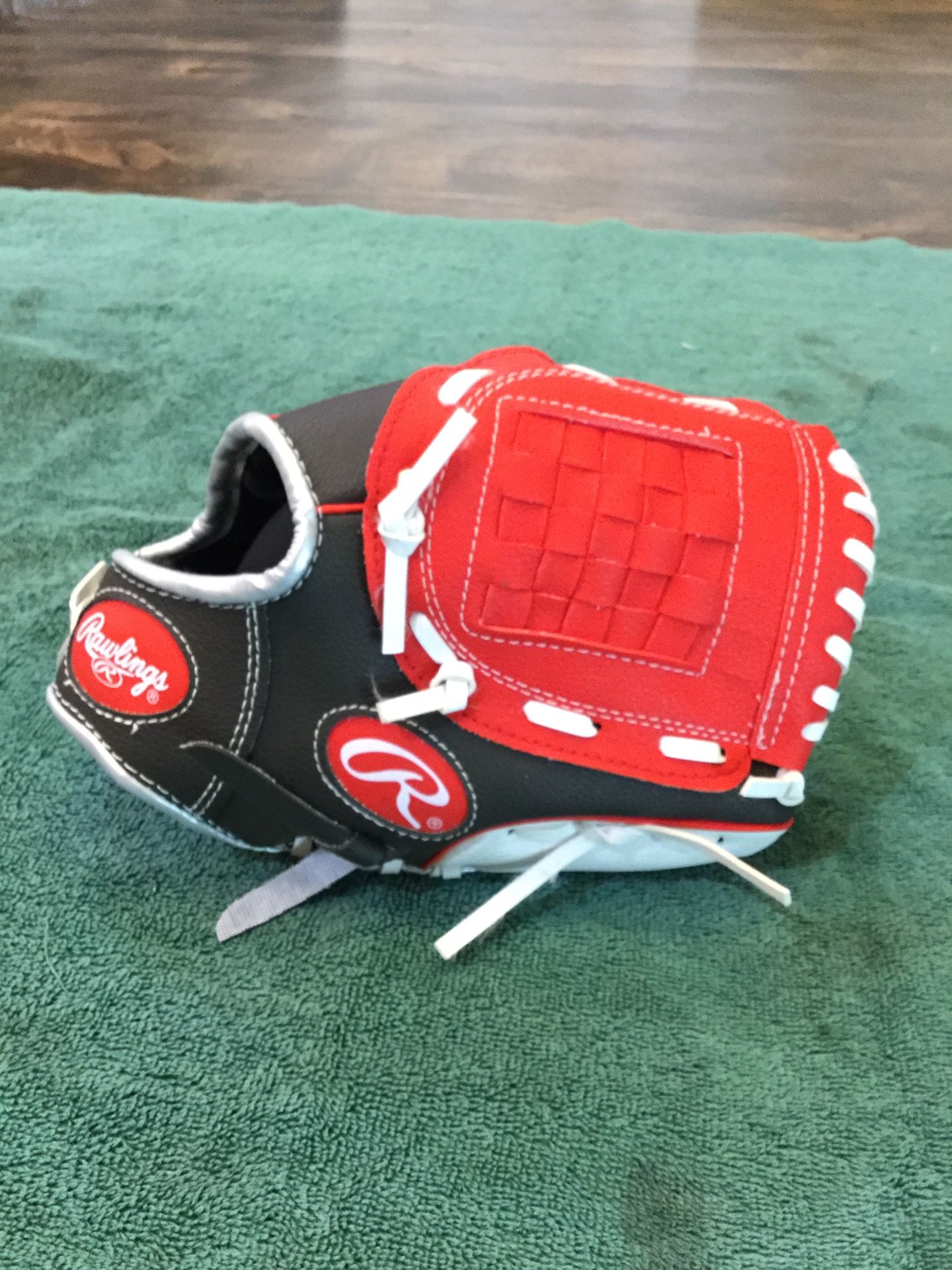 Rawlings Player Series 10`` Youth Basket Web Glove (PL10DSSW)