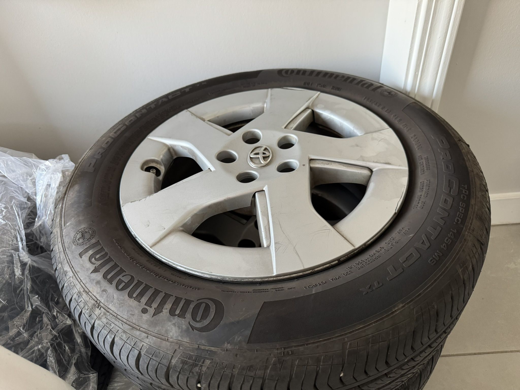 Tires Toyota Prius 2010