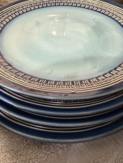 Plates and bowls set