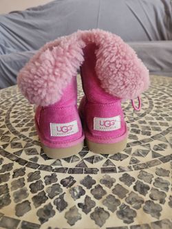 Pink Toddler Uggs
