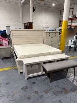 King Bed Set with Nightstand, Chest, Shelf and Bench