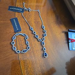Bracelet And Necklace Set