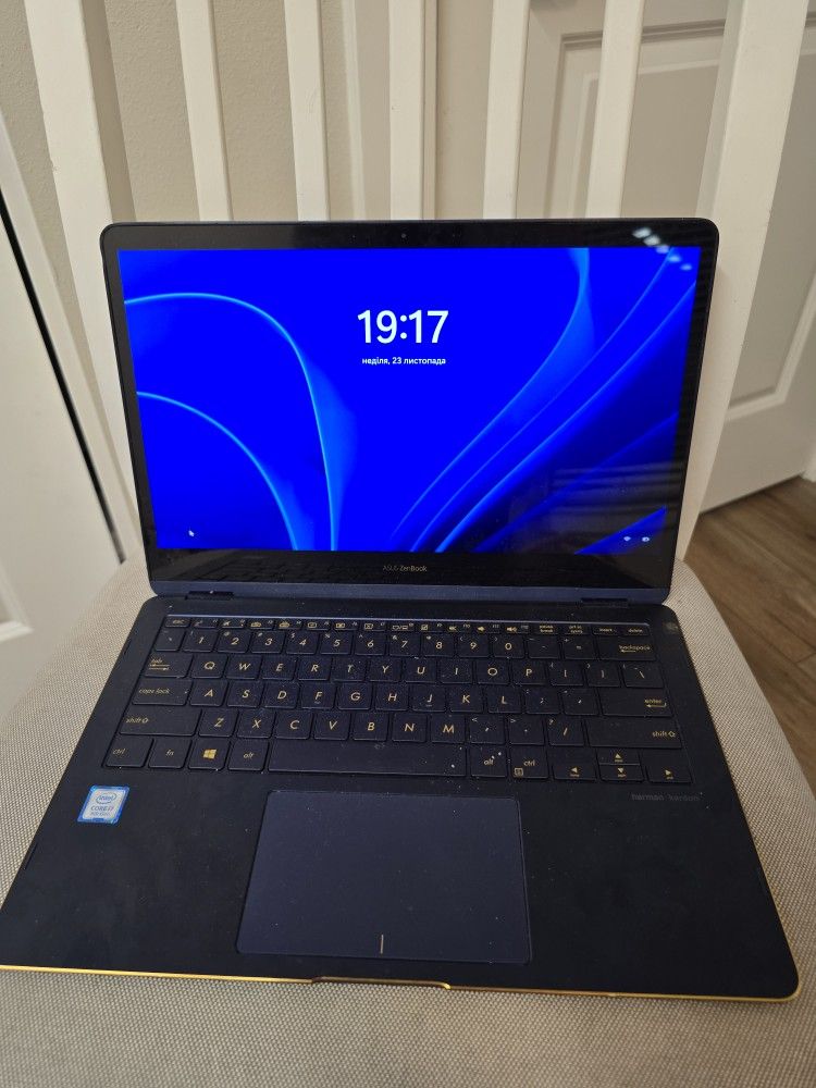 ASUS ZenBook (i7 / 16GB / 512GB SSD) – Ultra-Slim Premium Laptop
