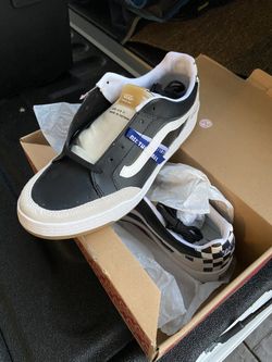Vans men shoe. NIB. SIZE 11