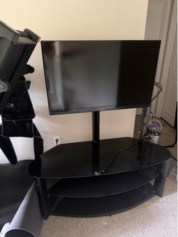 Insignia 40” tv with stand