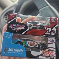 Lionel 1:64 Ford Mustang NASCAR Diecast Limited Edition 2-Car Set